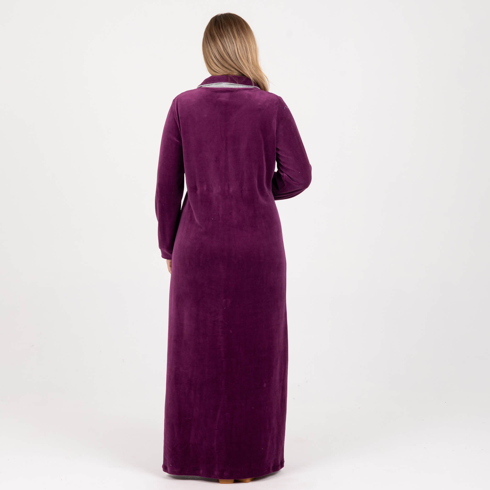 Velvet Embroidered Abaya – Elegant Modest Style