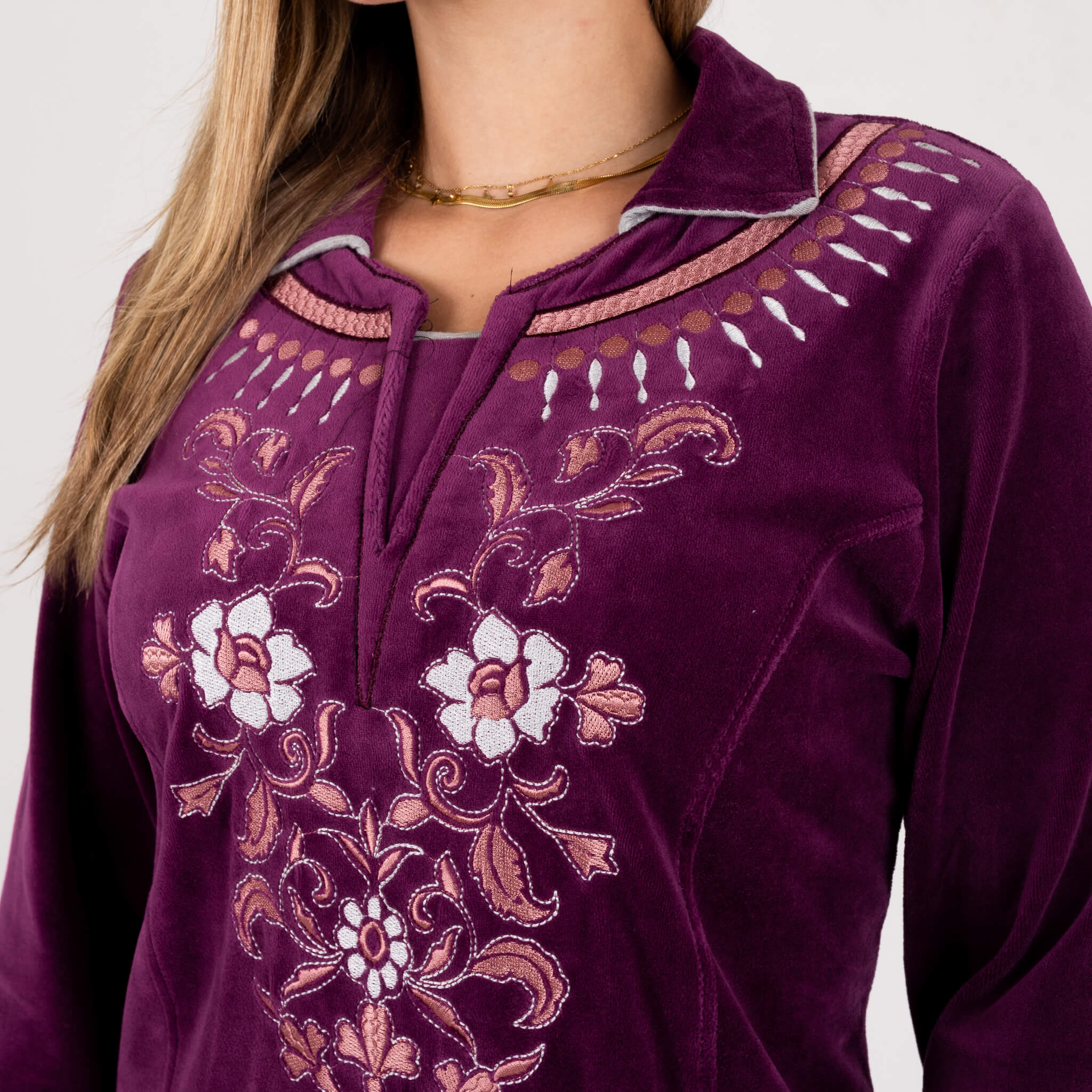 Velvet Embroidered Abaya – Elegant Modest Style