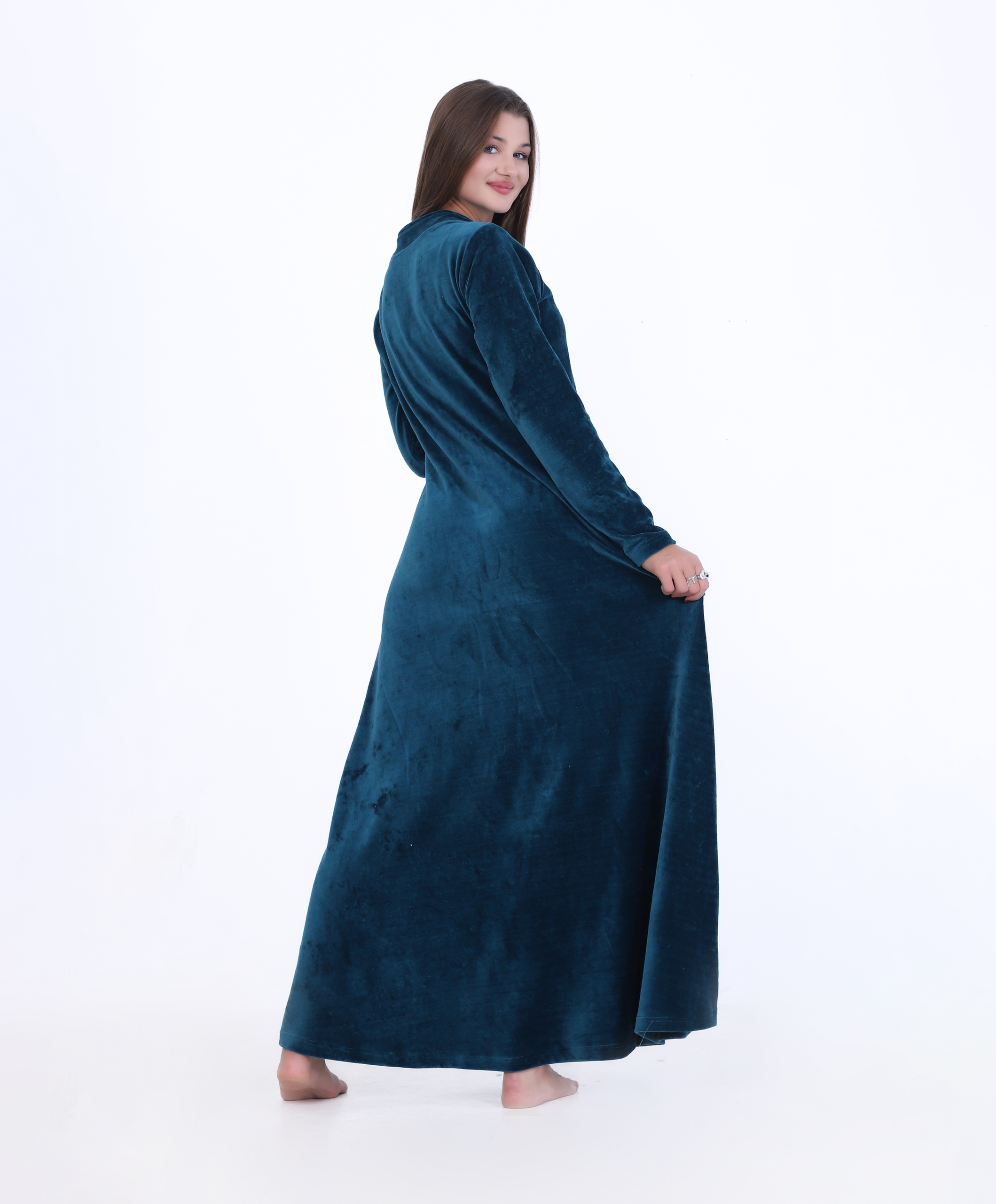 Velvet Embroidered Abaya – Elegant & Timeless Design