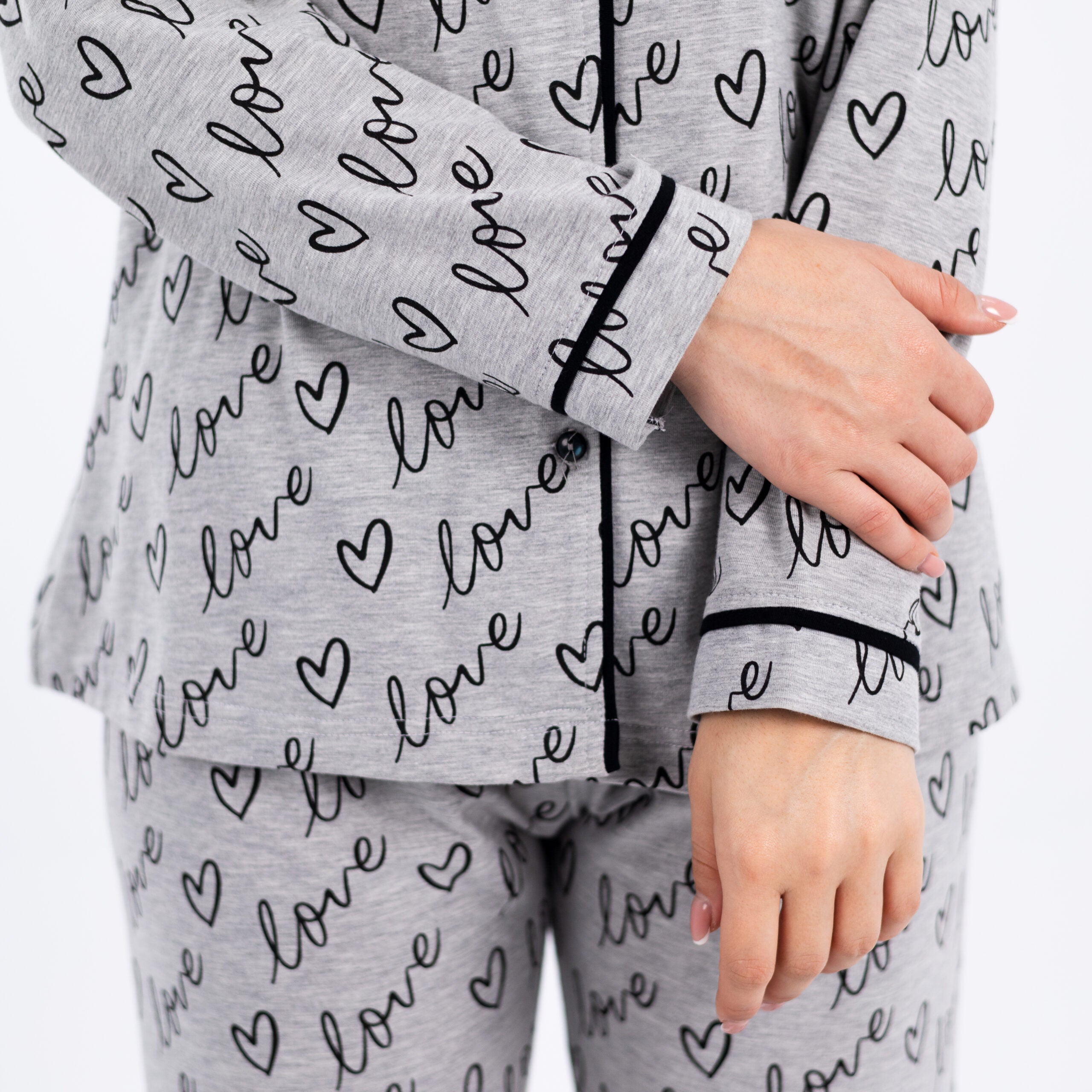 Heart-Printed Cotton Pajamas for Effortless Elegance