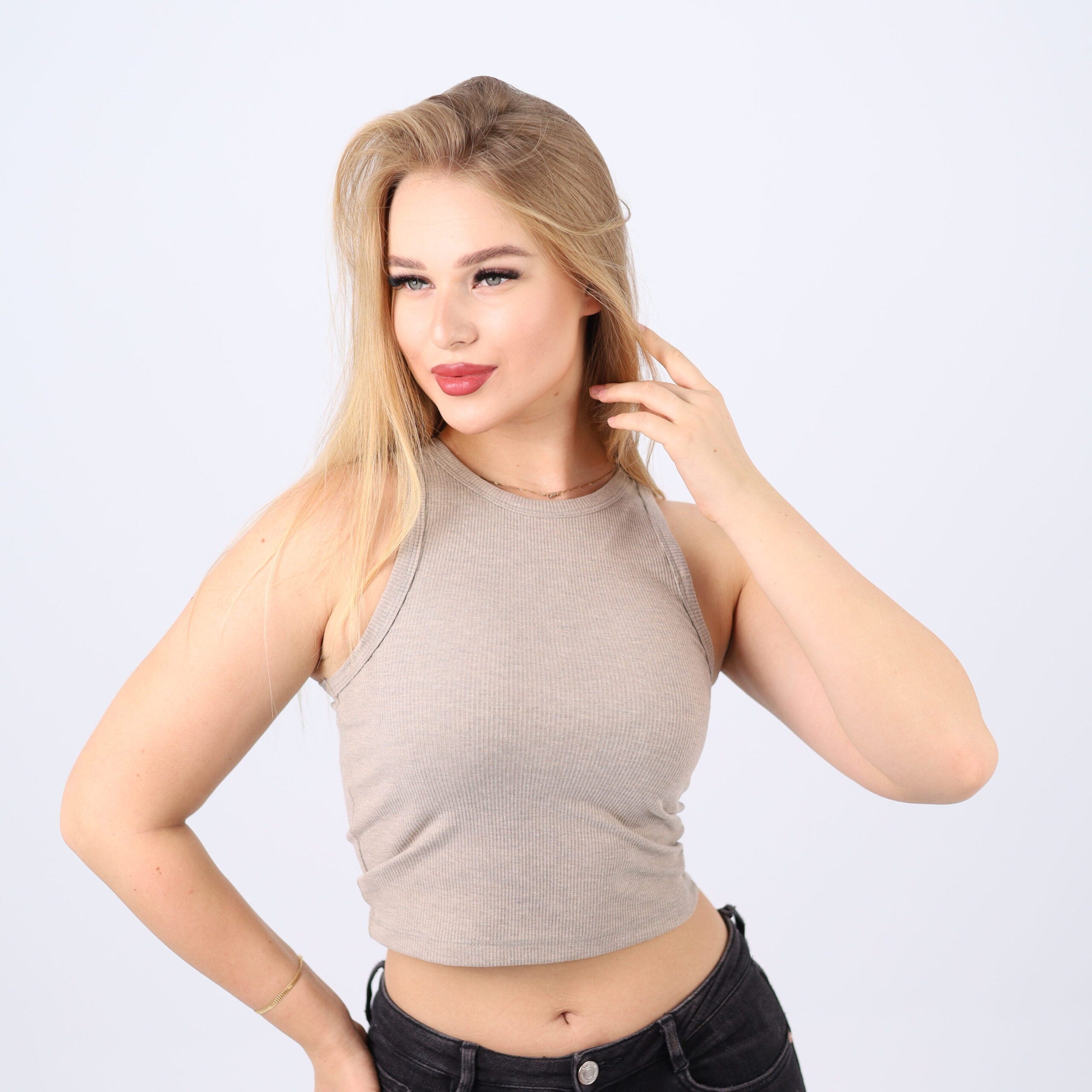 Cotton Ribbed Sleeveless Crop Top – Casual Fitted Tank for Women