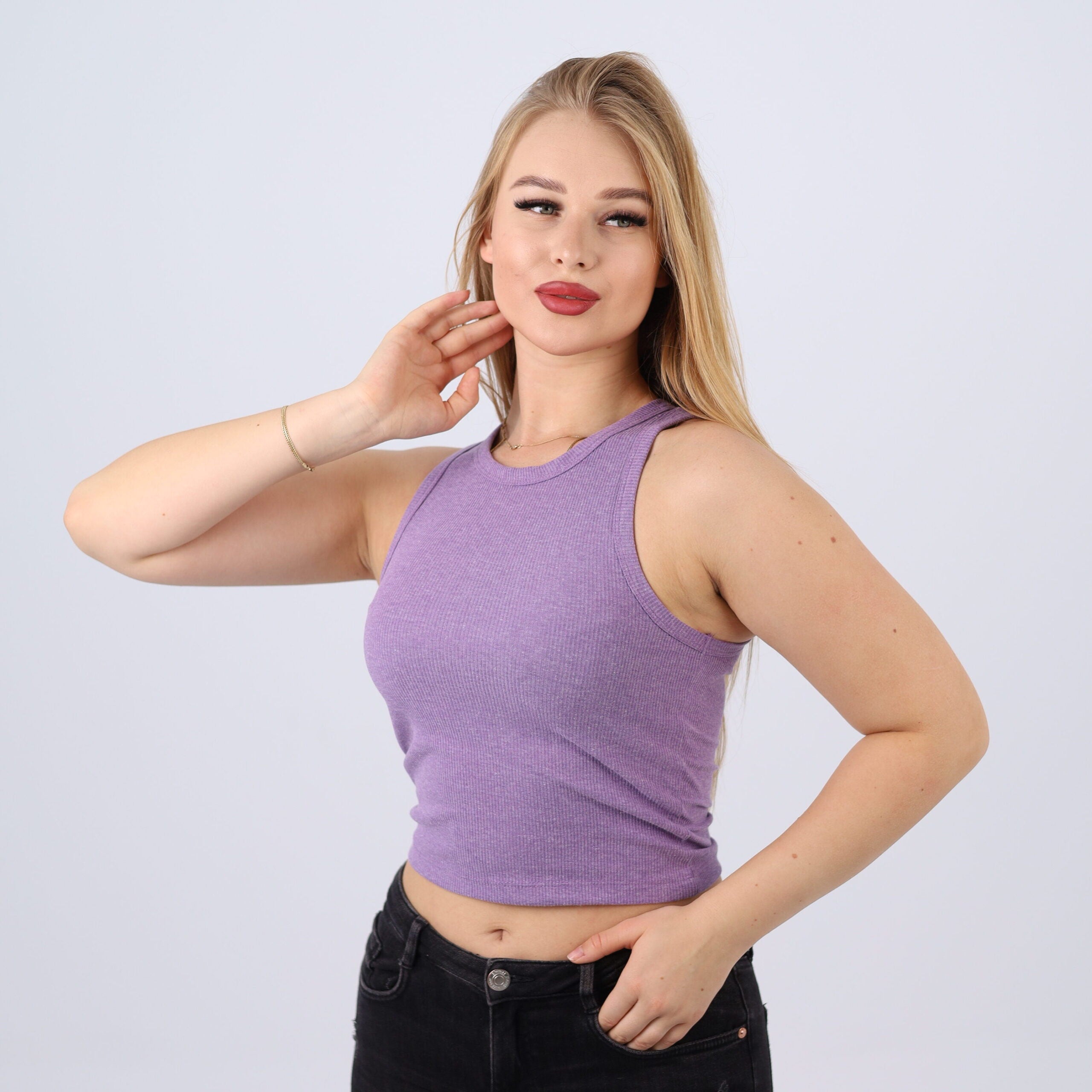Cotton Ribbed Sleeveless Crop Top – Casual Fitted Tank for Women