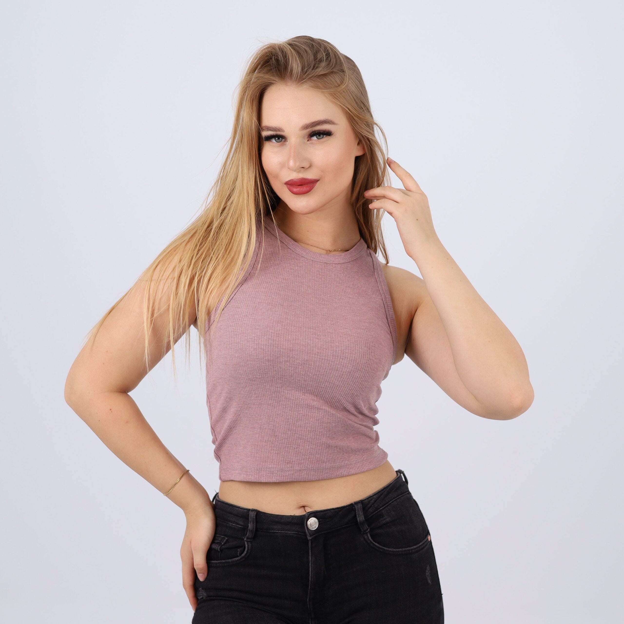Cotton Ribbed Sleeveless Crop Top – Casual Fitted Tank for Women