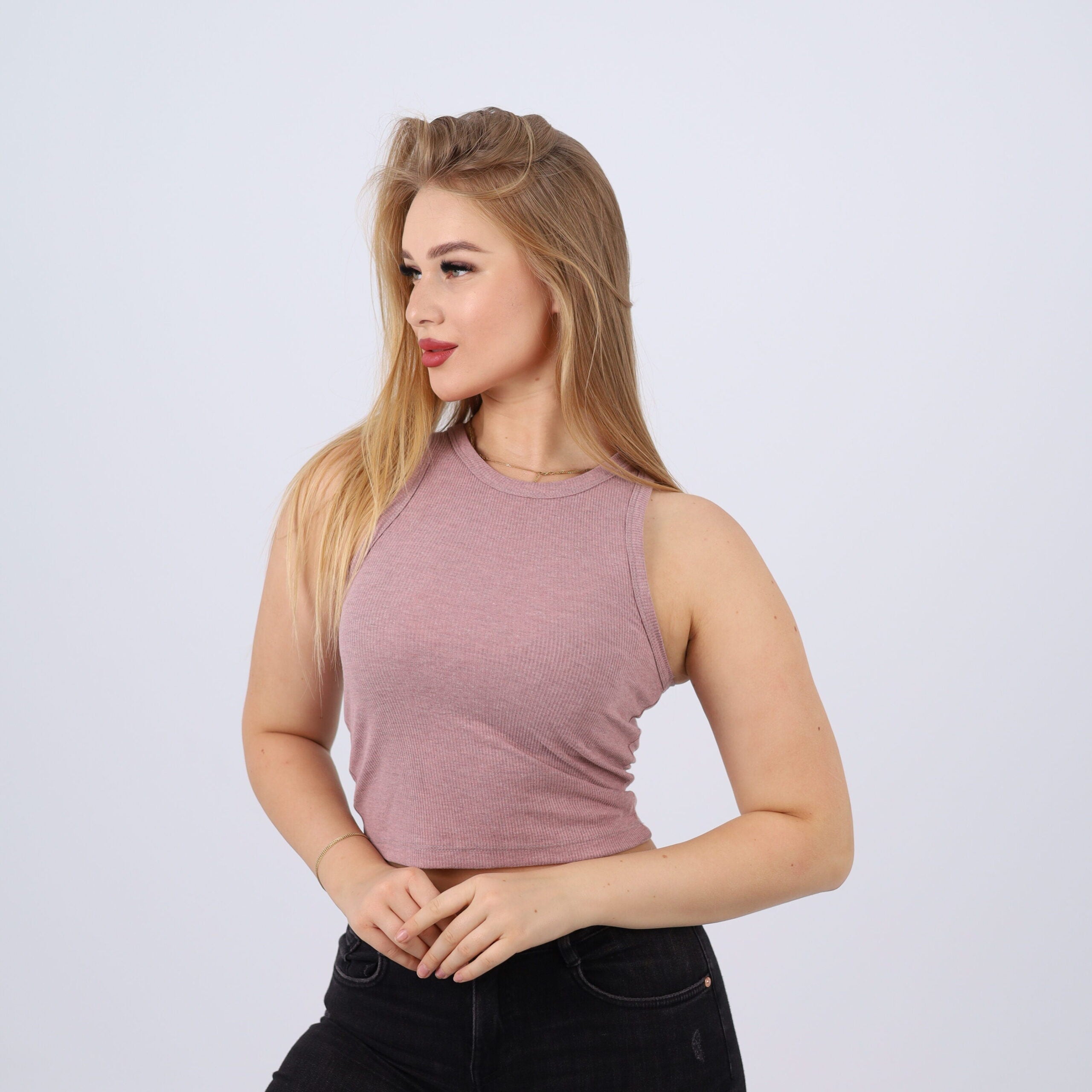 Cotton Ribbed Sleeveless Crop Top – Casual Fitted Tank for Women