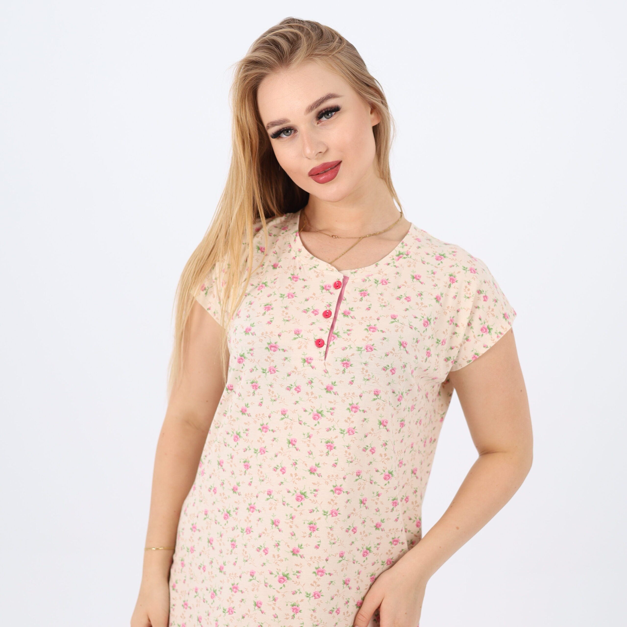 Soft and breathable nightgown made of 100% cotton