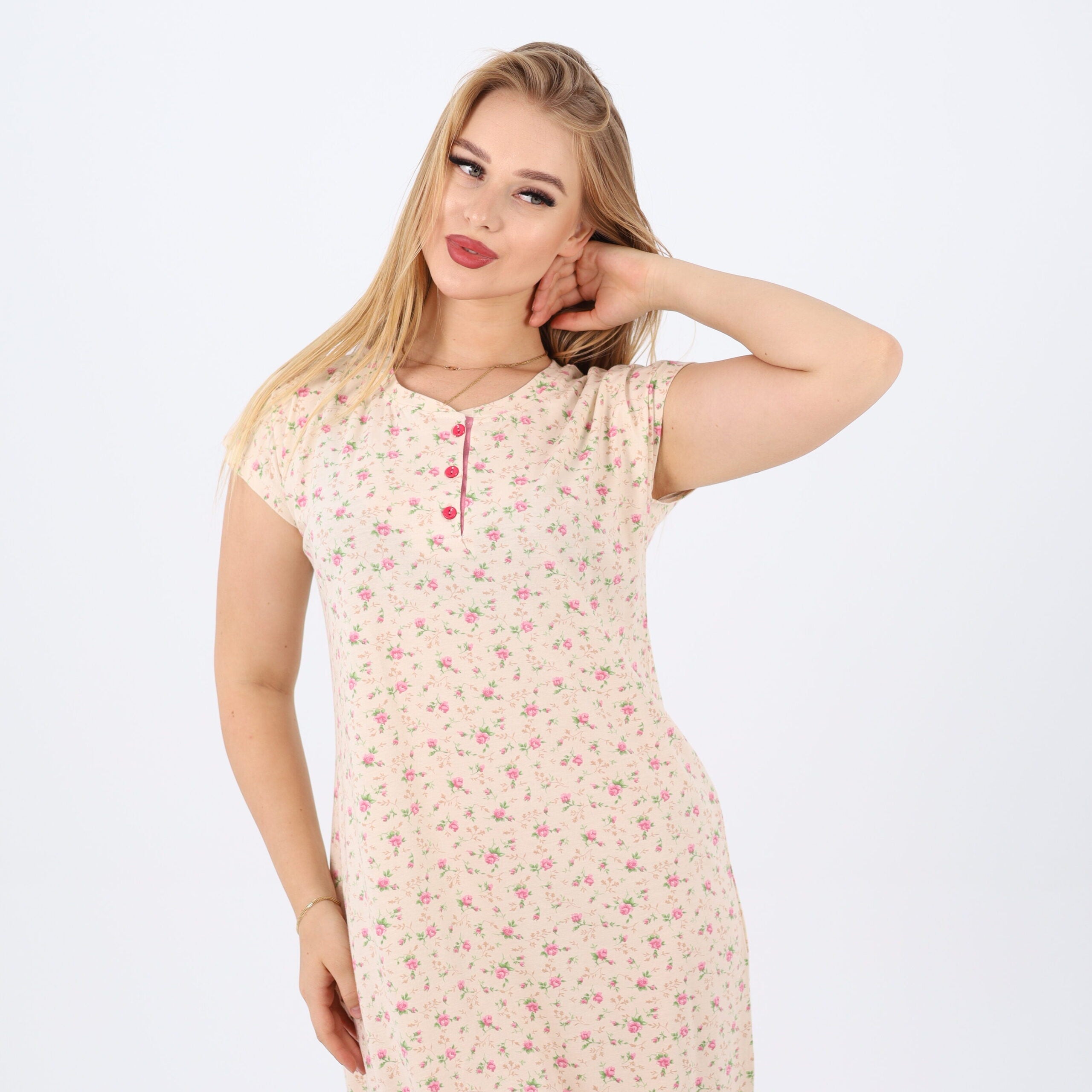 Soft and breathable nightgown made of 100% cotton