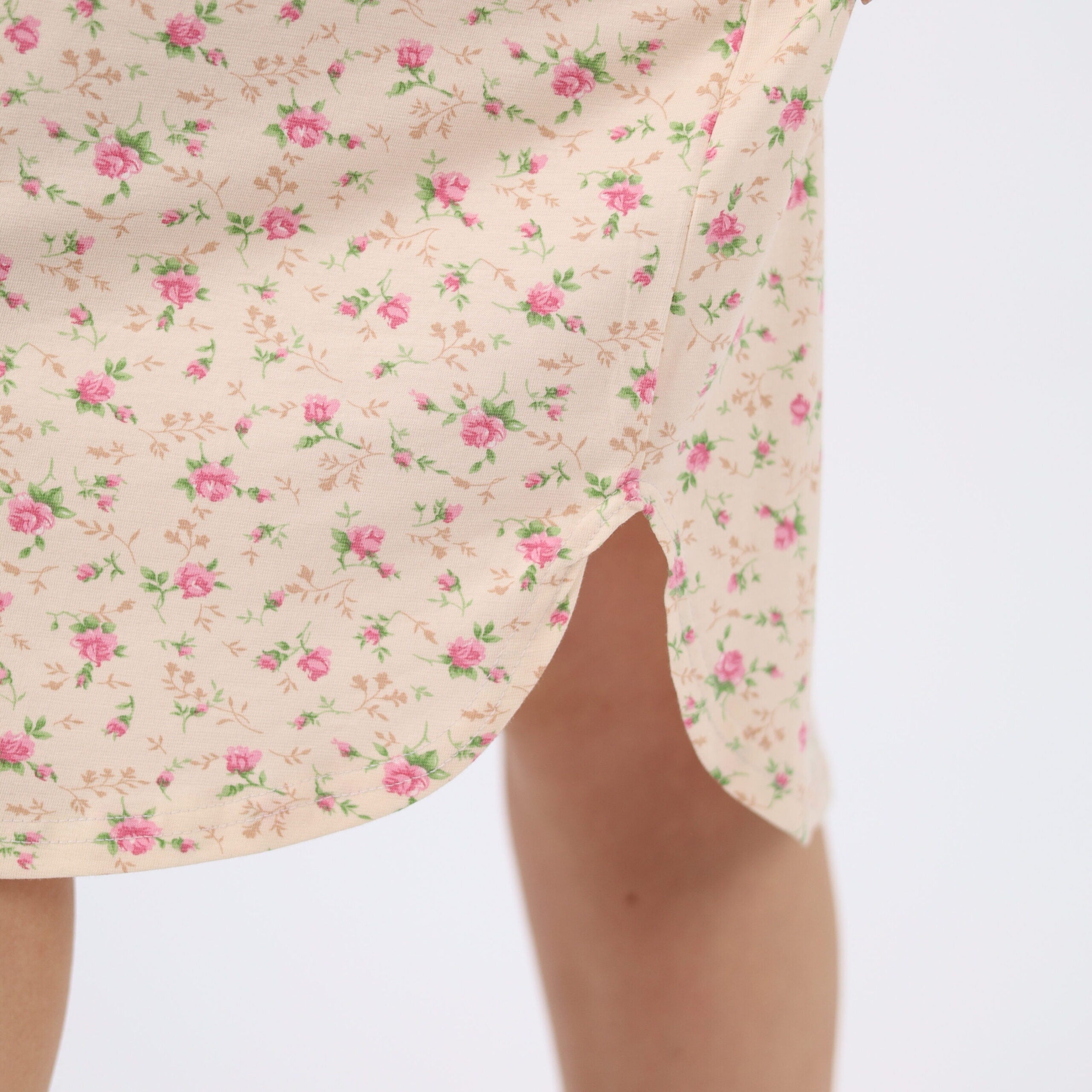 Soft and breathable nightgown made of 100% cotton