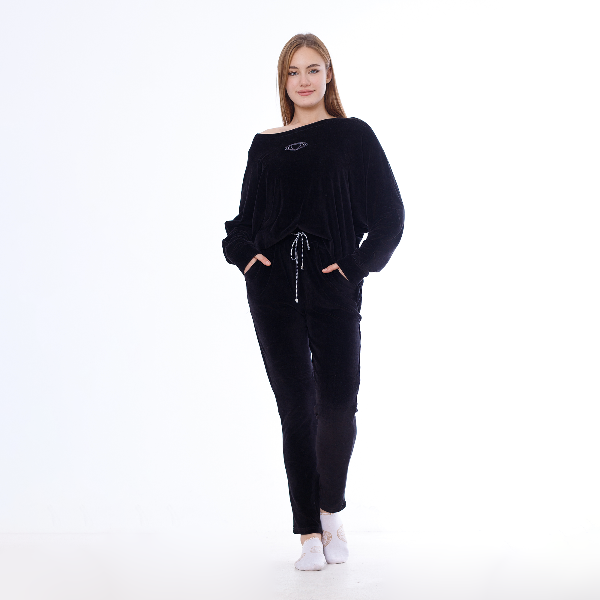 Embroidered Winter Pajama – Cozy Oversized Comfort for All Occasions