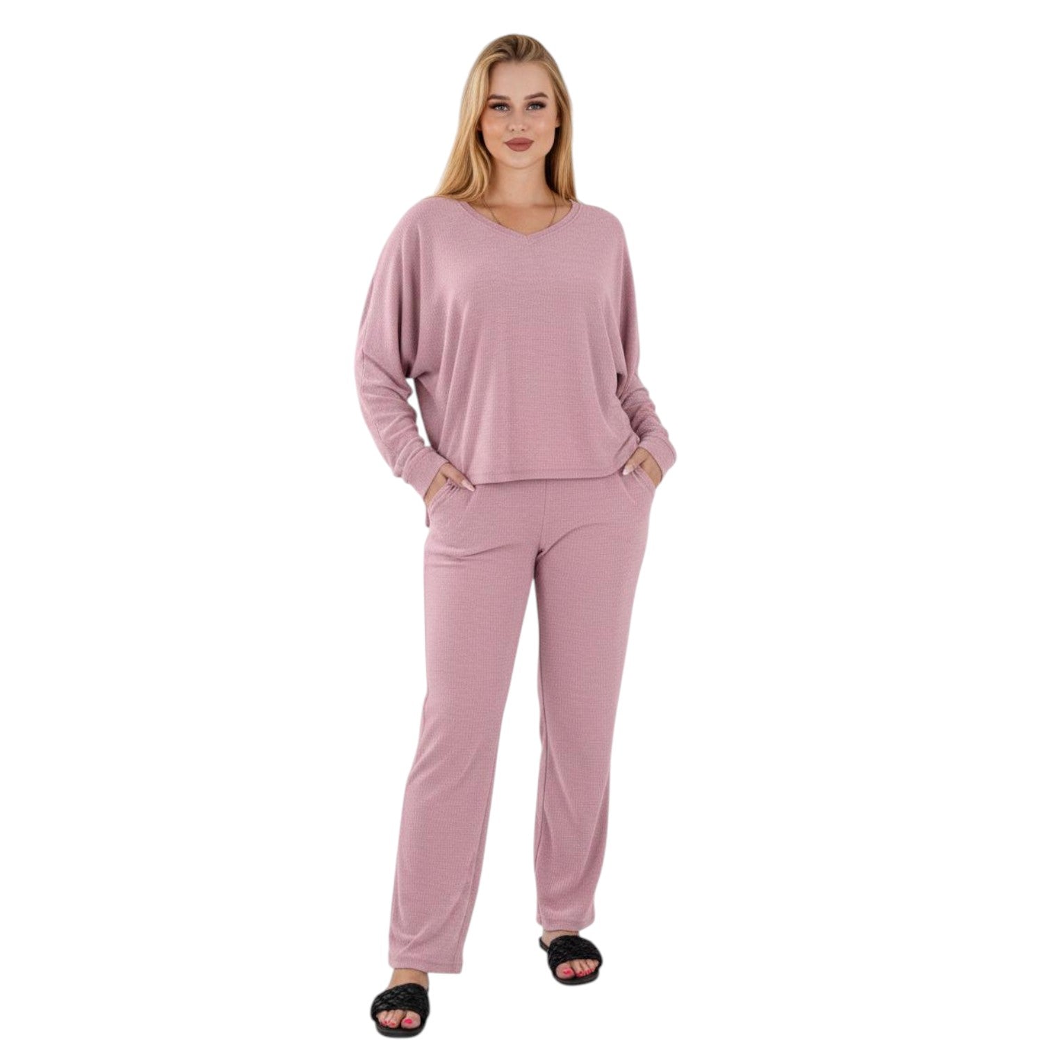 Women’s Soft Velvet Stretch Pajama Set | طقم بيجامة نسائية مخملية ناعمة قابلة للتمدد