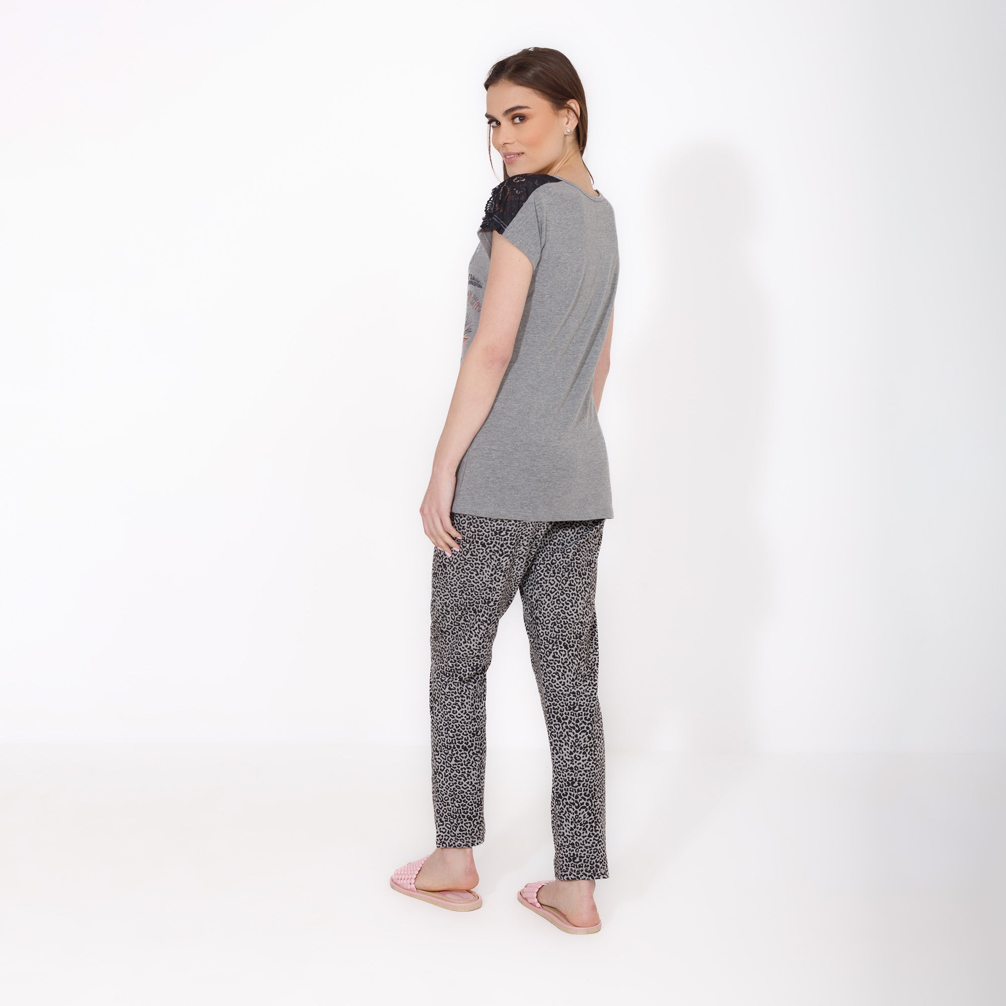 Women's Grey Pajama Set with Leopard Print – Lace Shoulder Top & Leopard Pattern Pants